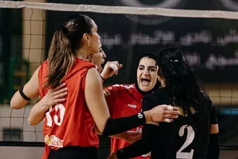 للمرة الـ 37 تاريخيًا.. تتويج سيدات الأهلي لكرة الطائرة بكأس مصر بالفوز على الزمالك